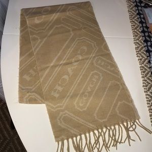 Coach Scarf in beige - comfy & soft!!!